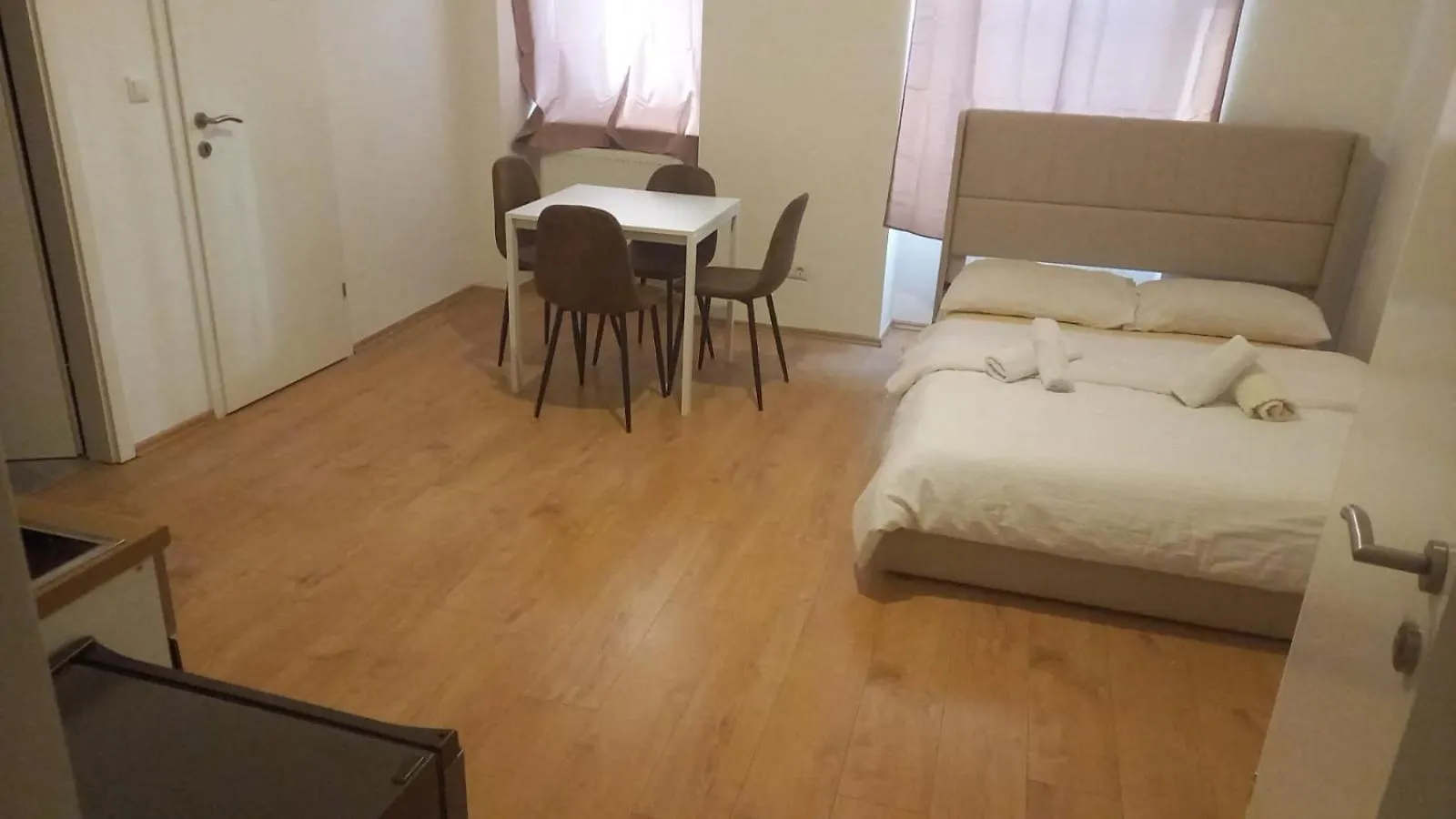 Hotel Default 1050 Wien 0*,